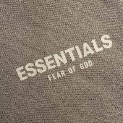 Fear of God Essentials Shorts Desert Taupe - Afewvibe